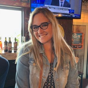 Meet your Posher, Jackie